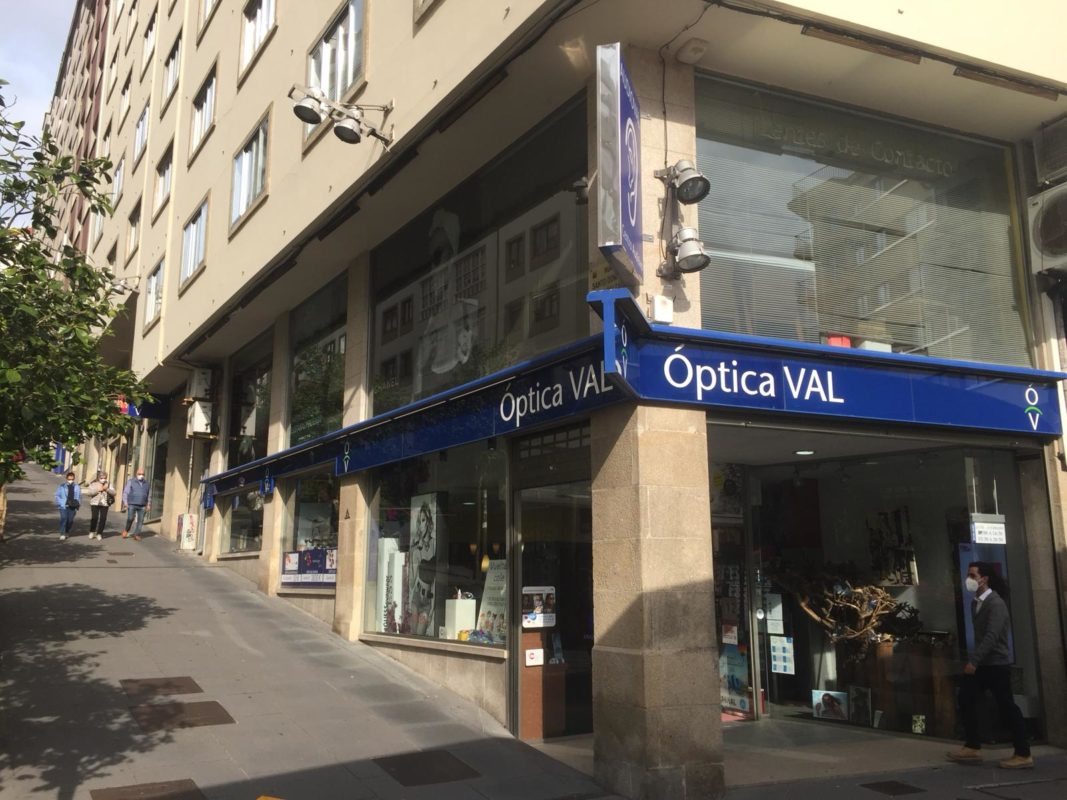 Opticas en Santiago de Compostela Óptica Val Santiago Praza Roxa